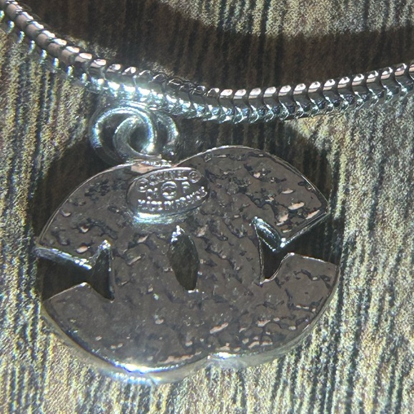 Super rare Chanel Earrings on Chain - Picture 2 of 7